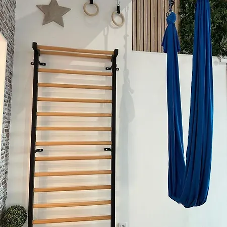 Les Pieds Dans L'eau Tropicana דירה