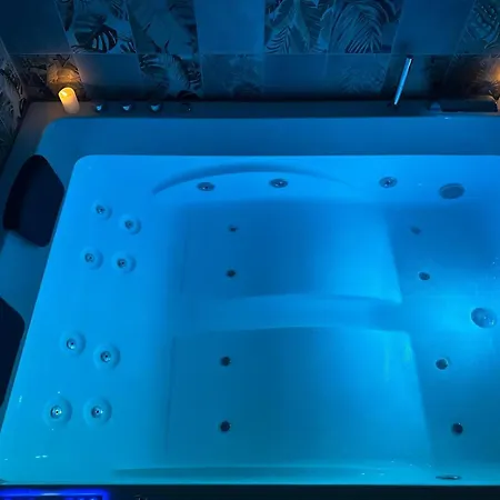 Les Pieds Dans L'eau Tropicana Corné